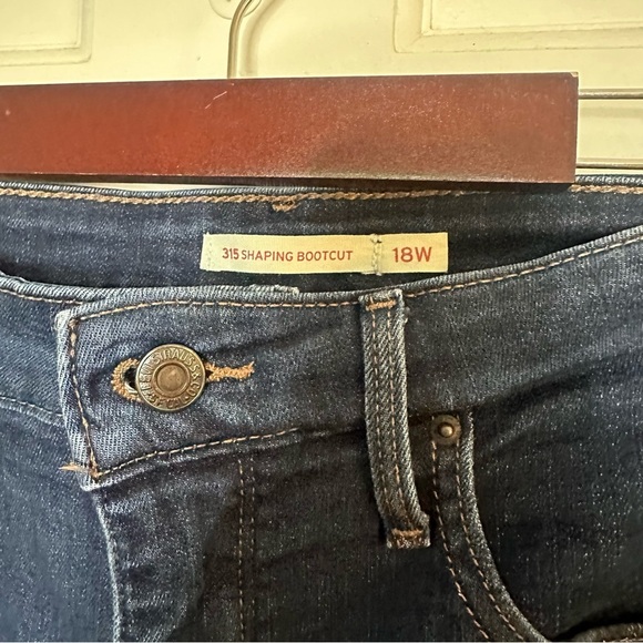 LEVI’S 315 Shaping Bootcut Jeans 18W Denim High Waisted Dark Wash Plus Cotton - Picture 6 of 9